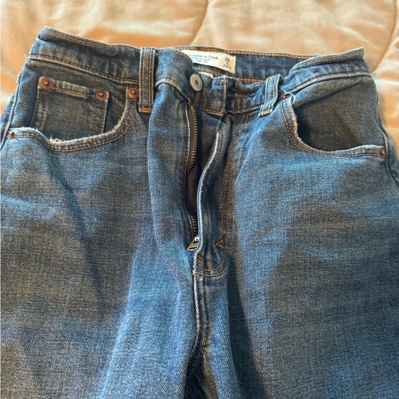 Abercrombie and fitch ultra High Rise straight curve love Jean - Picture 3 of 4